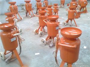 尚臺小型移動(dòng)式噴砂機(jī)